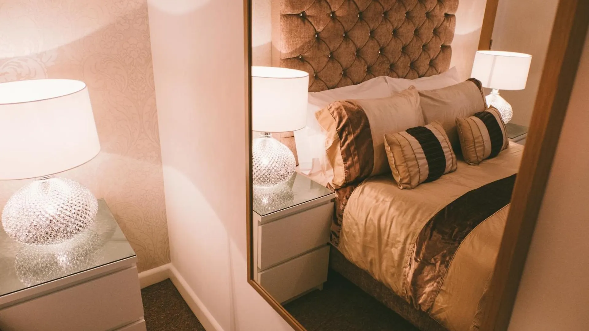 The Loft Hideaway - Simple2Let Serviced Apartments Halifax